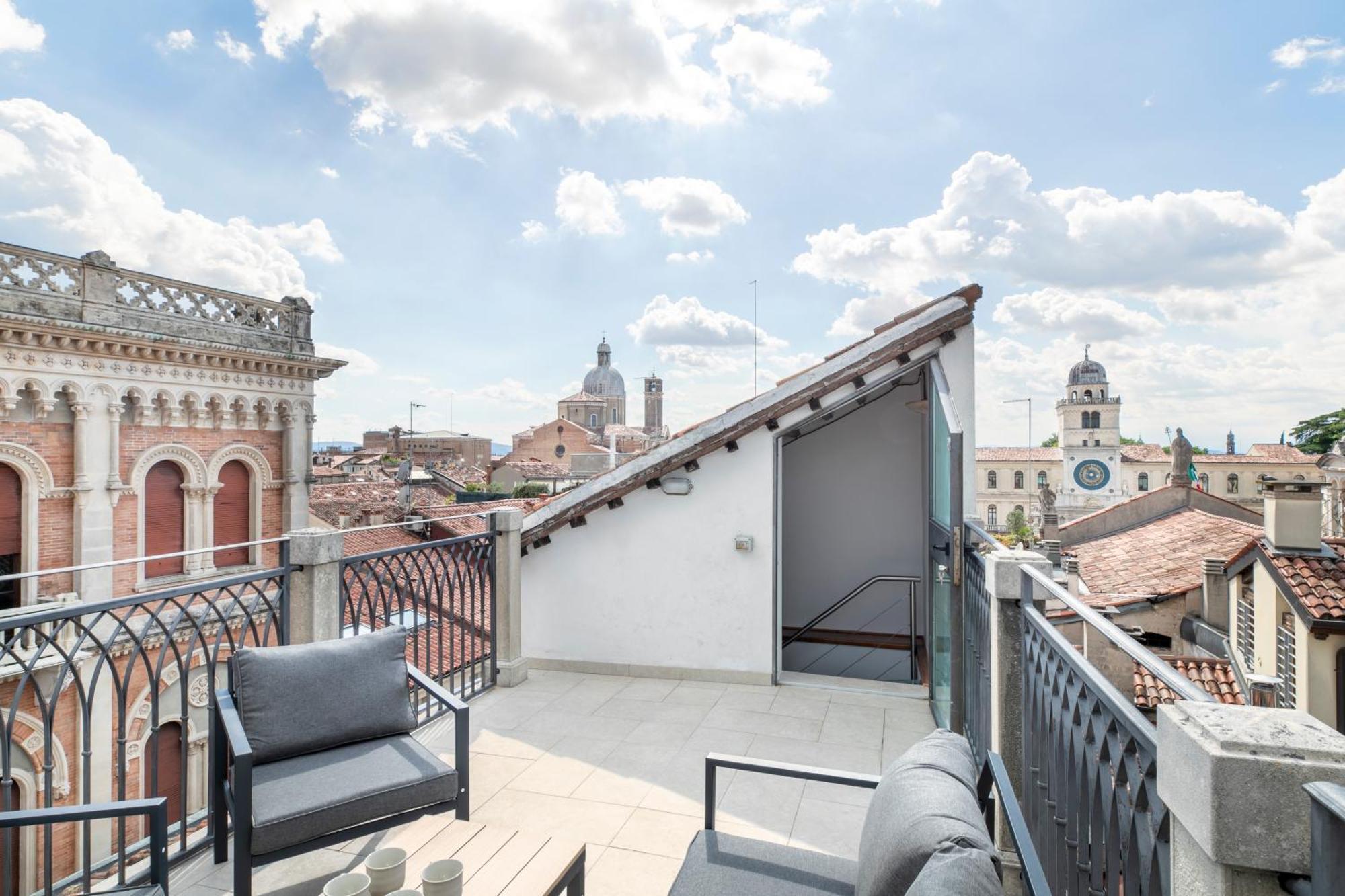 Appartement La Terrazza Sulle Piazze - Centro Storico *